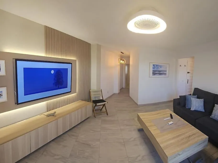 Symphony Sunrise, With Stunning Sea Views And Short Walk To The Beach By Namaste Elite Torremolinos