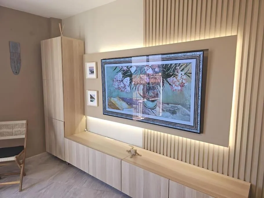 Symphony Sunrise, With Stunning Sea Views And Short Walk To The Beach By Namaste Elite Torremolinos Apartment